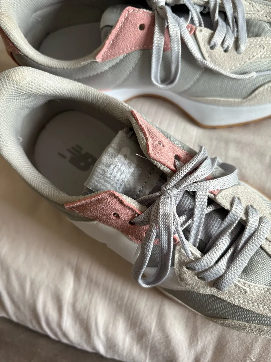 Shoes - Image 2