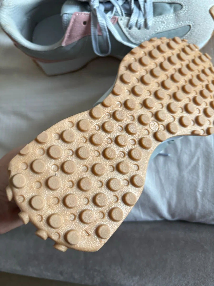 Shoes - Image 3