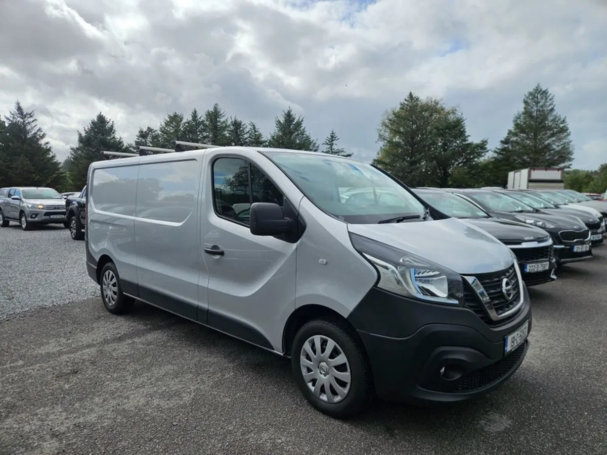 Nissan NV300 LWB 120 SV 4DR - Image 1