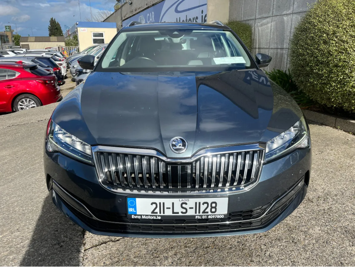 Skoda Superb STYLE AUTOMATIC 2.0 TDI DIESEL //HIGH - Image 3
