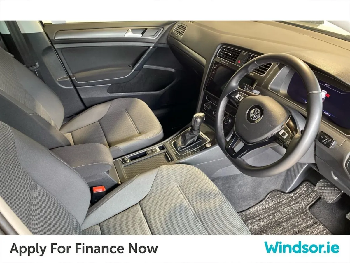 Volkswagen Golf Automatic - Image 4