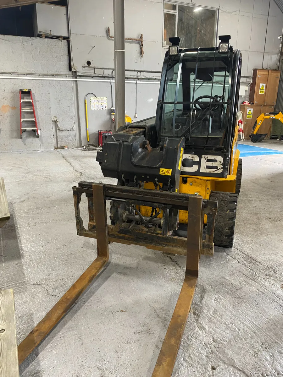 JCB TELETRUK TLT35 4X4 YEAR 2016 - Image 2