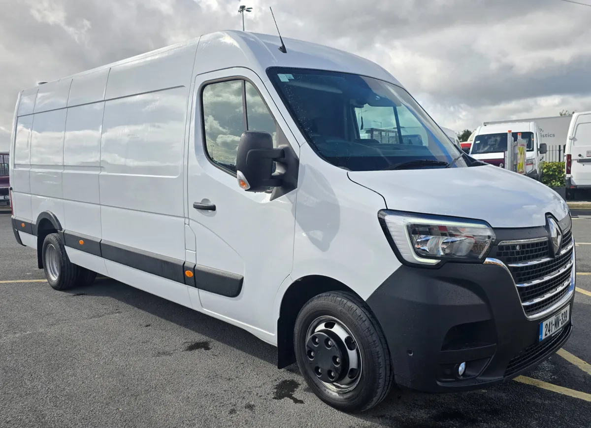 2024 Renault Master L4H2 RTWD - Image 3