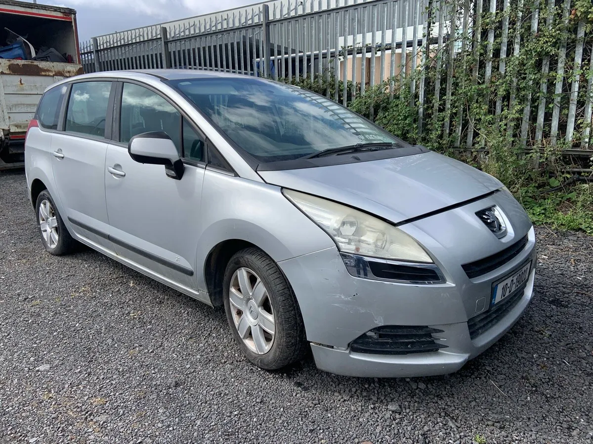 Peugeot 5008 parts - Image 1