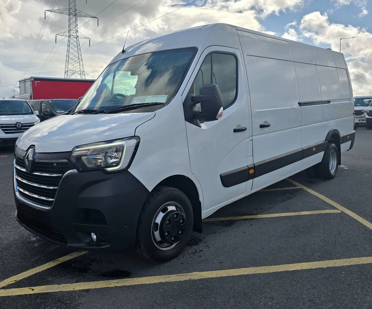 2024 Renault Master L4H2 RTWD - Image 2