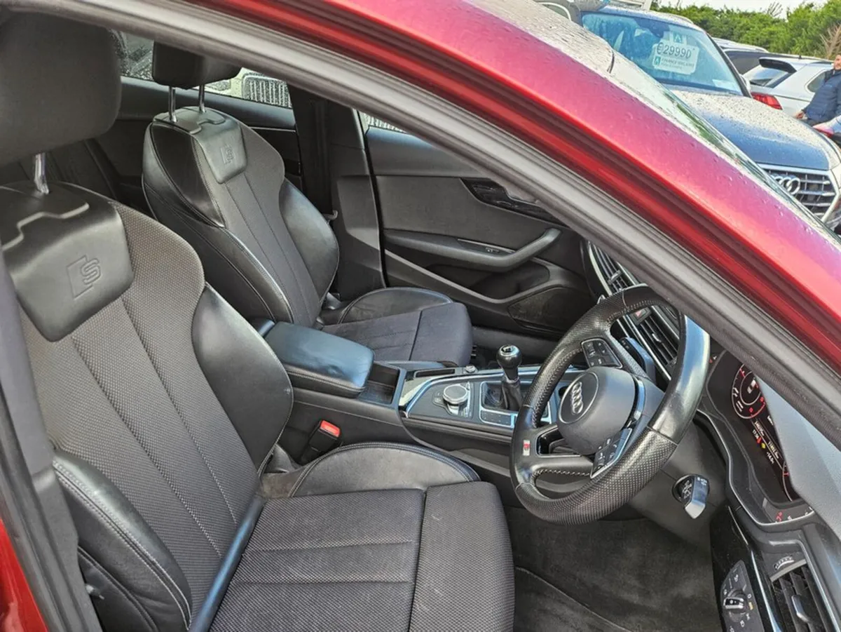Audi A4 2.0 TDI S Line Ultra (150) - Image 3