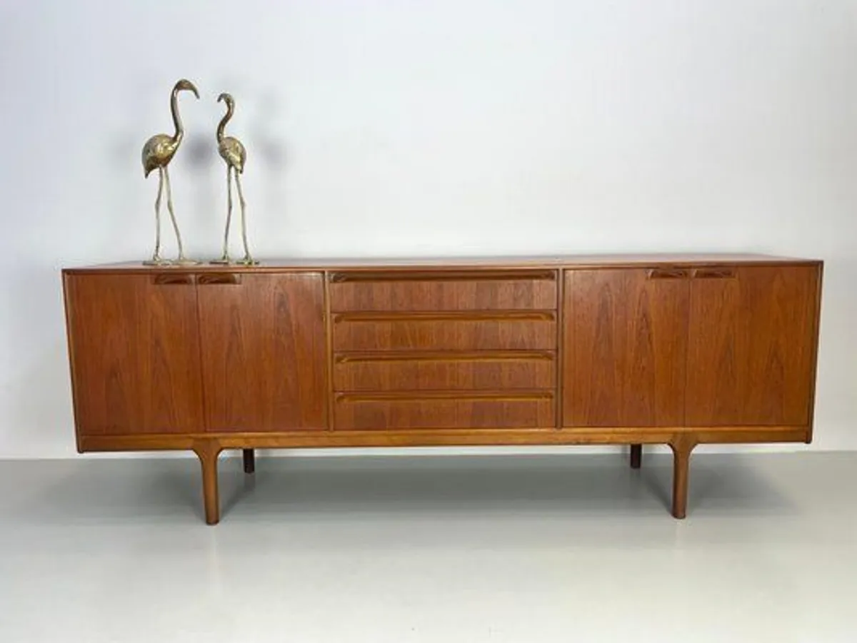 Large Vintage McIntosh sideboard - Image 1