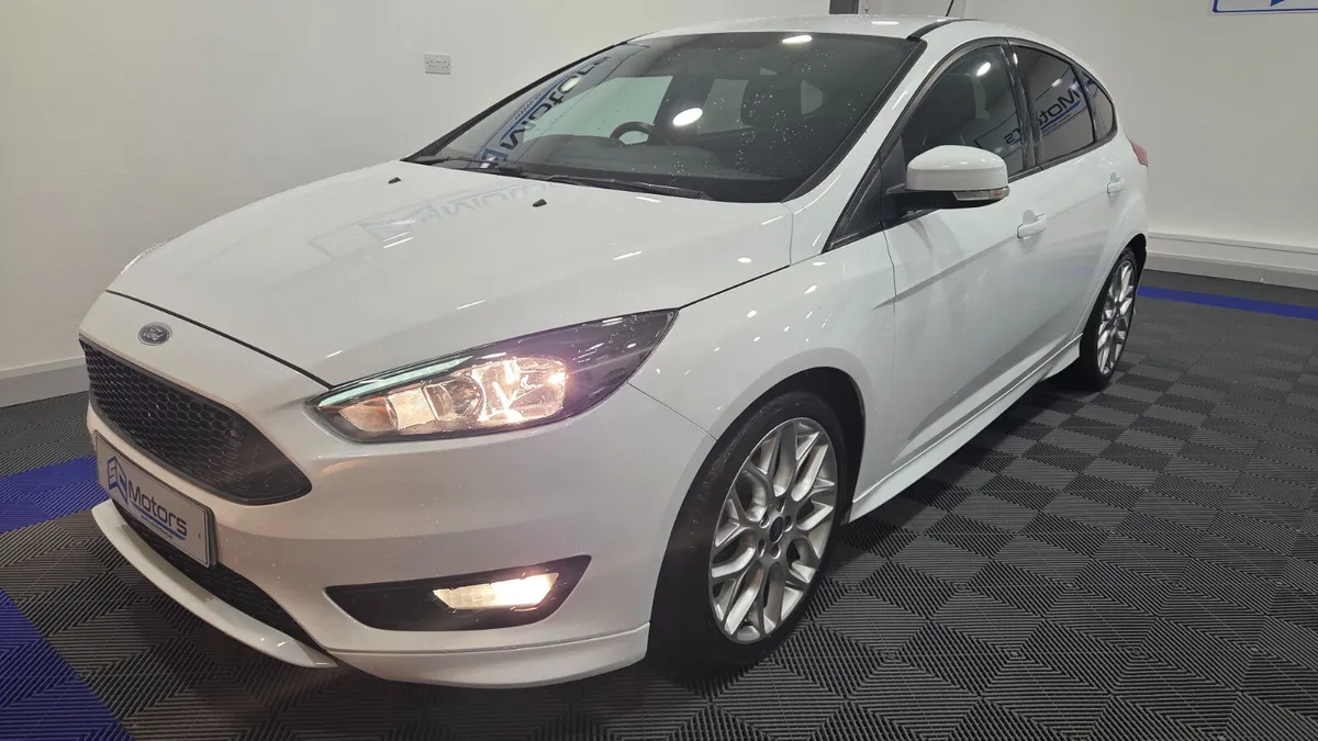 182 Ford Focus ST Line 1.5 TDCI = Appearance Pack - Image 4