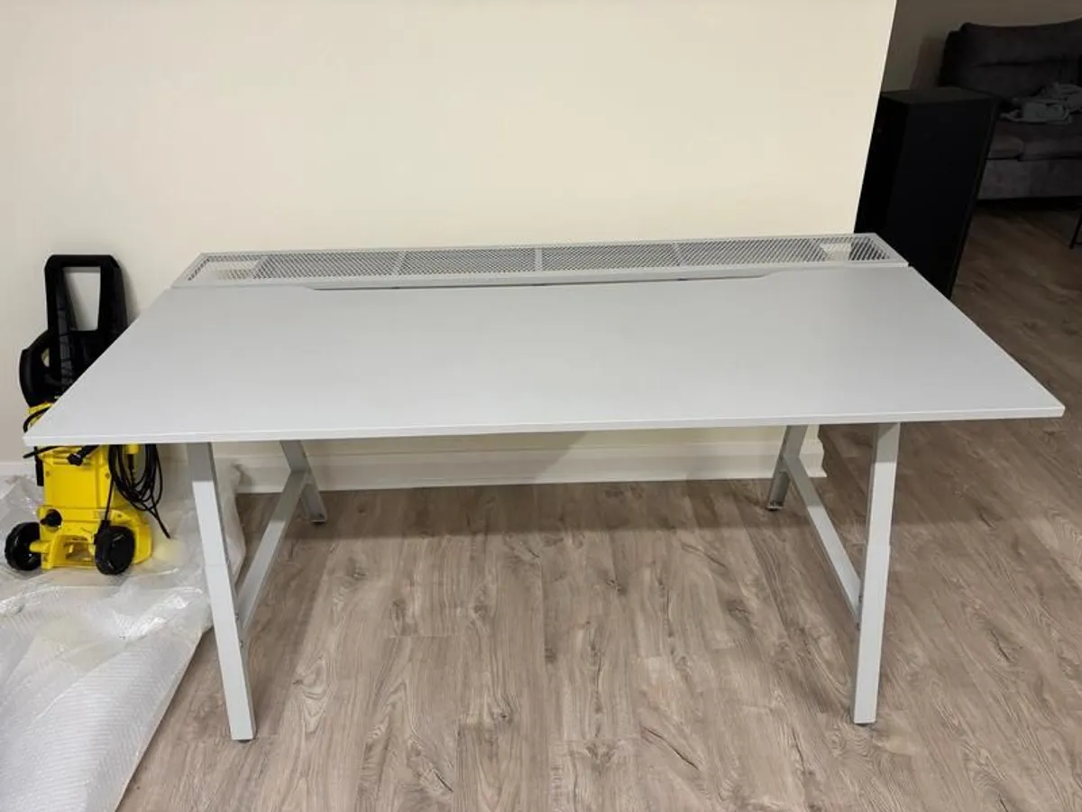 Ikea Utespelare Gaming Desk 160x80 - Image 1