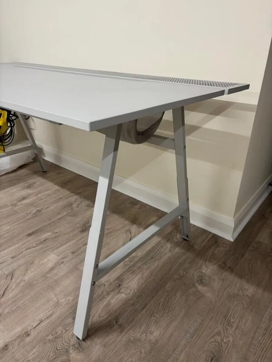 Ikea Utespelare Gaming Desk 160x80 - Image 2