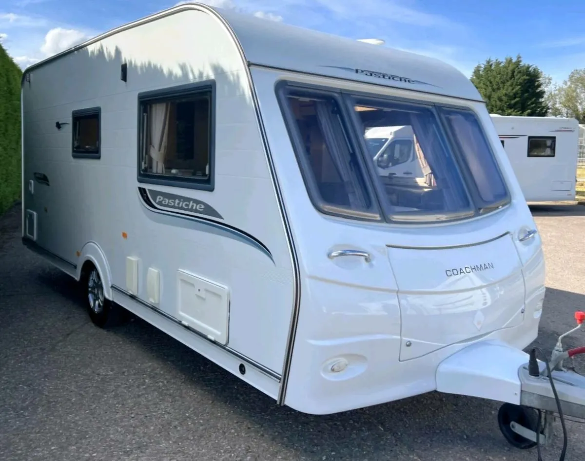 2/3 berth Caravan for sale - Image 1