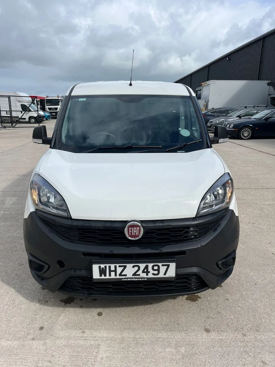 December 2018 Fiat Doblo Cargo 1.3d - Image 4