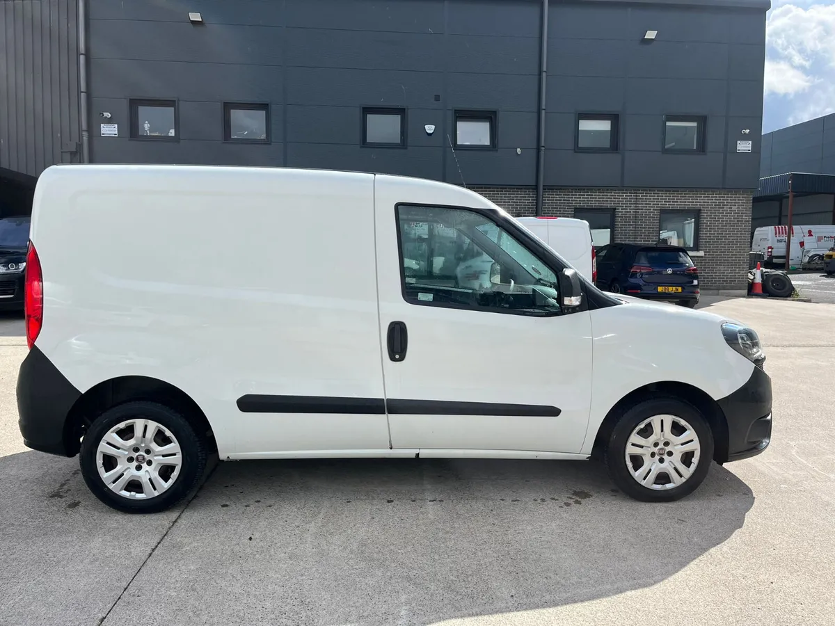 December 2018 Fiat Doblo Cargo 1.3d - Image 2