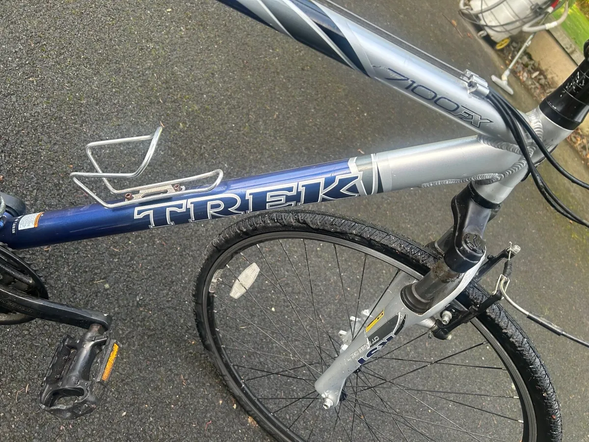 3x Bicycle - Image 1