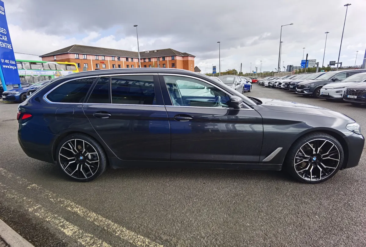 BMW 5 SERIES 520D SE AUTOMATIC - Image 4