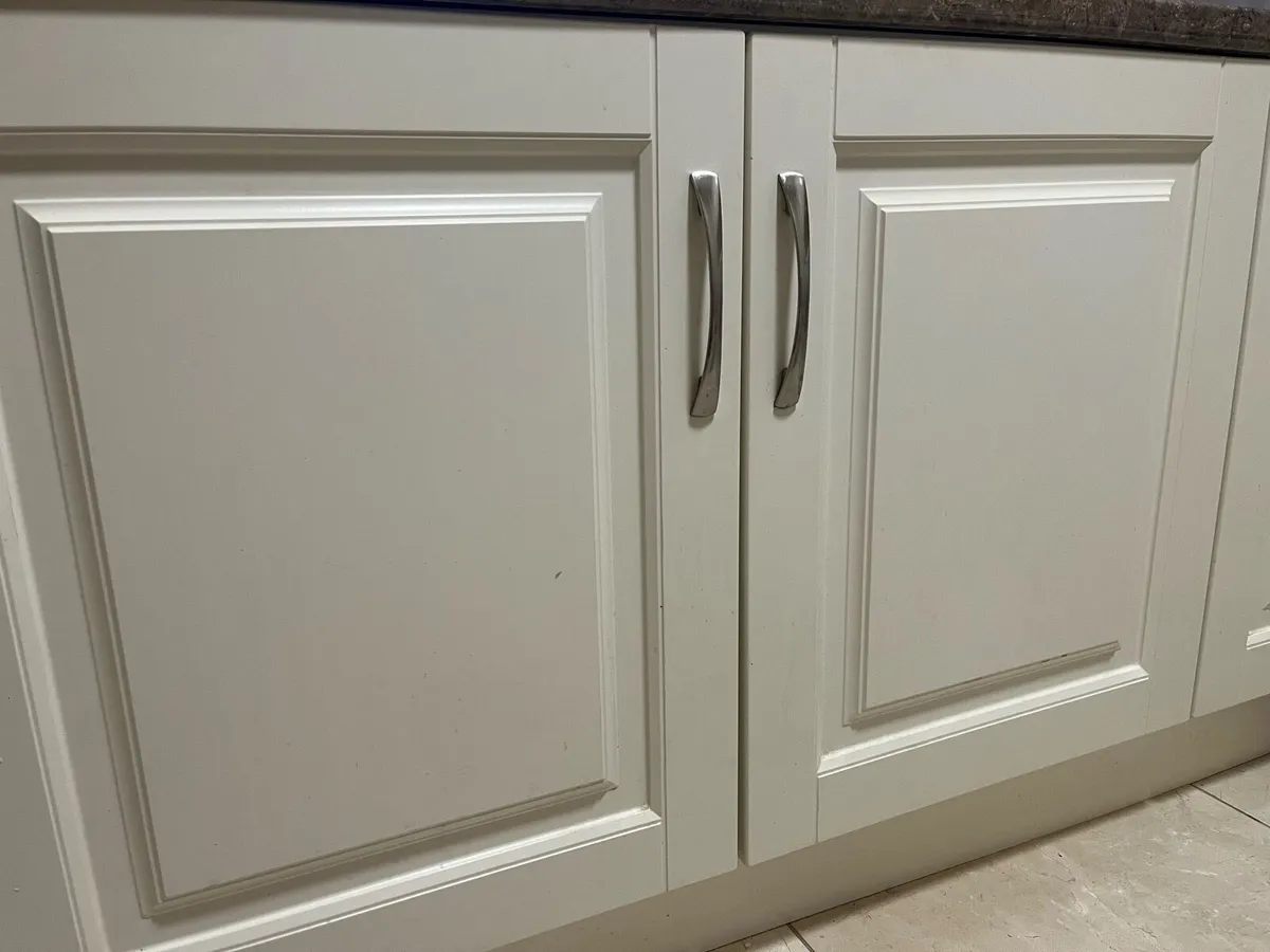 Kitchen cabinet handles - Image 2