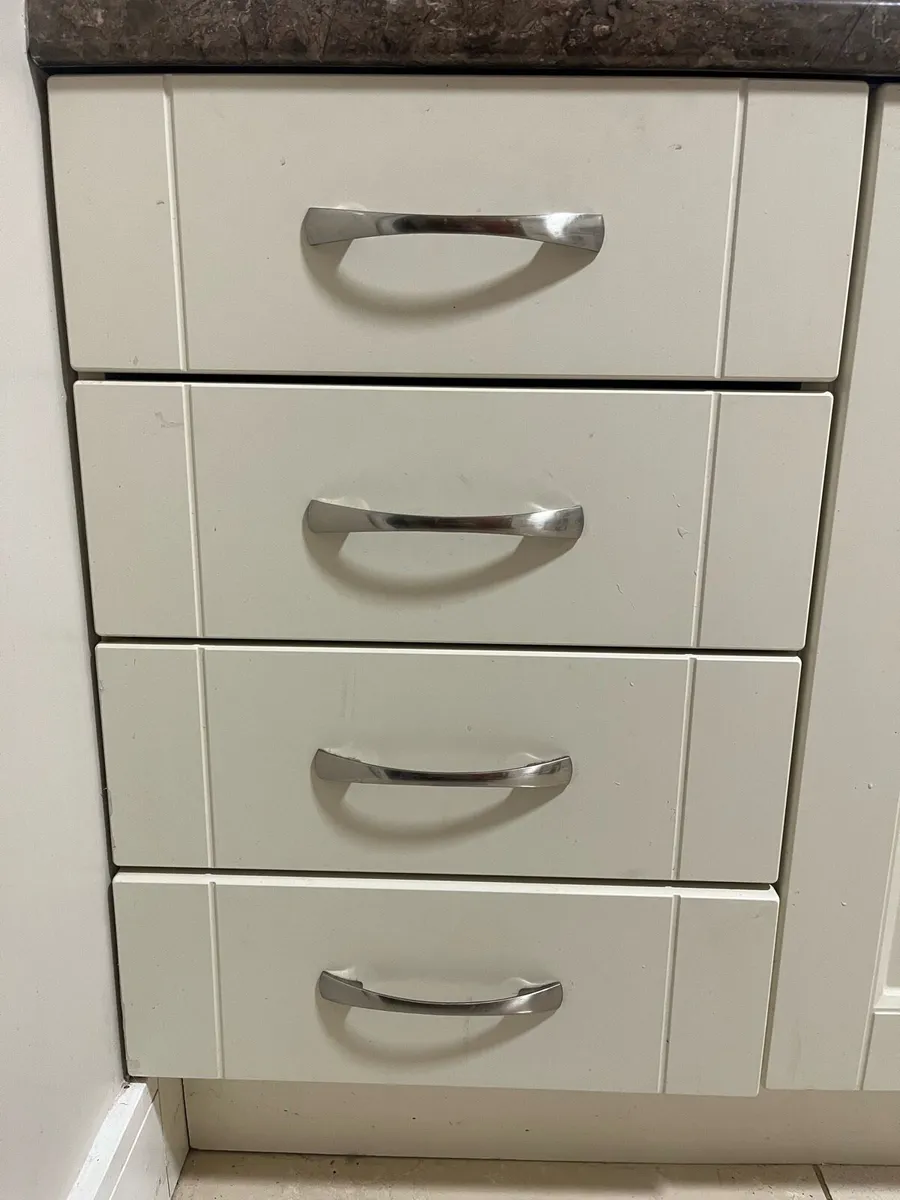 Kitchen cabinet handles - Image 3