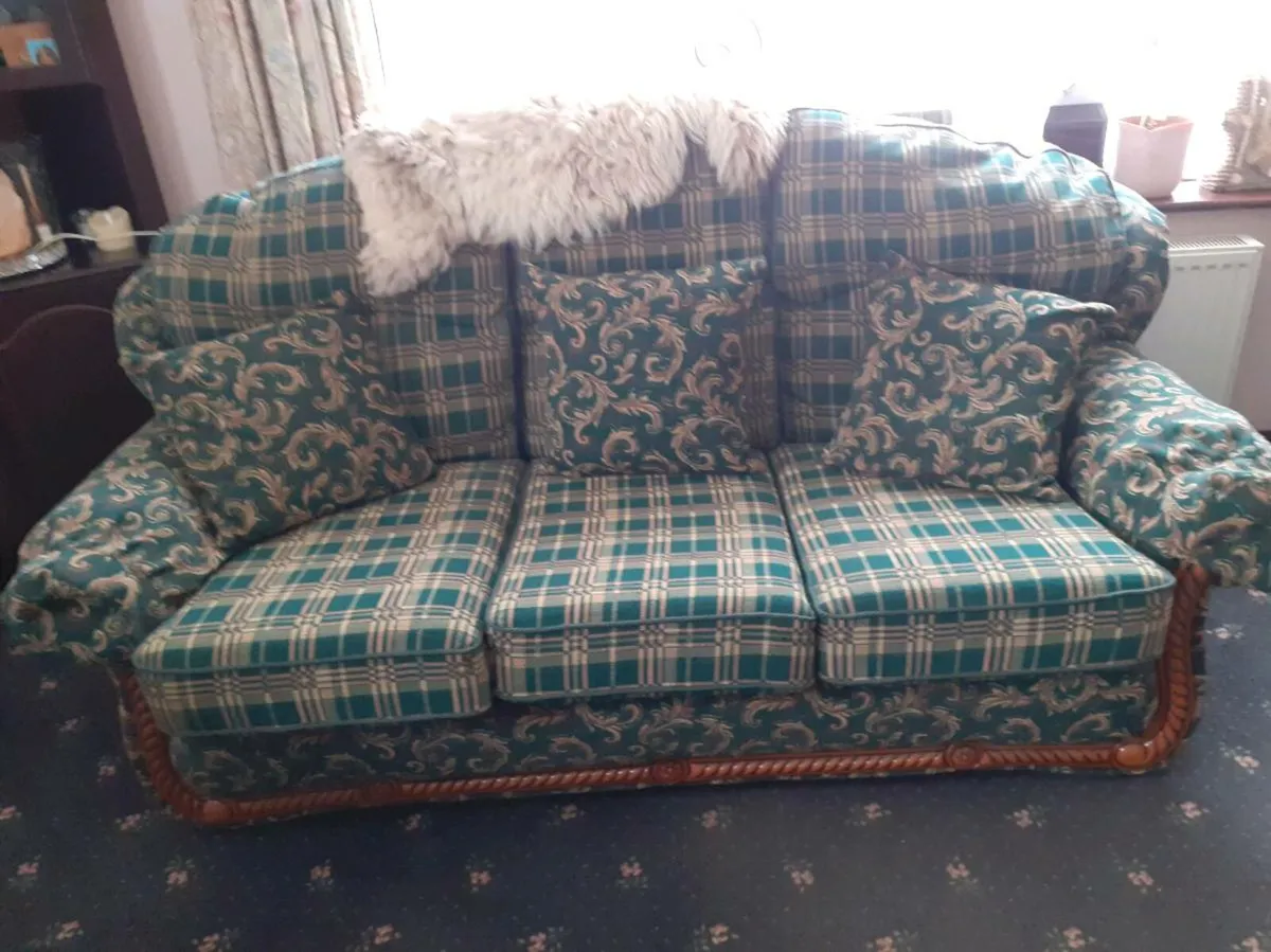 Suite of furniture - Image 4