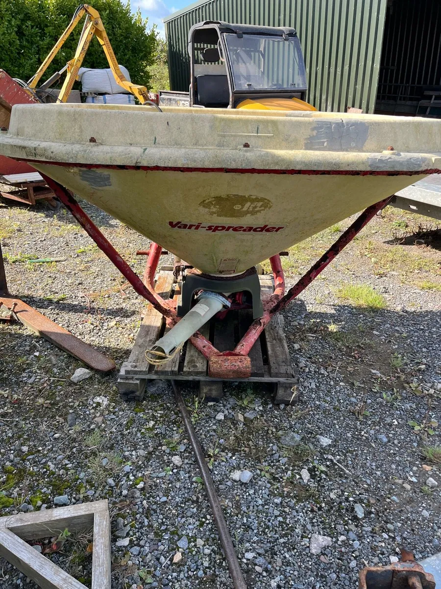 Wag Tail Spreader - Image 1