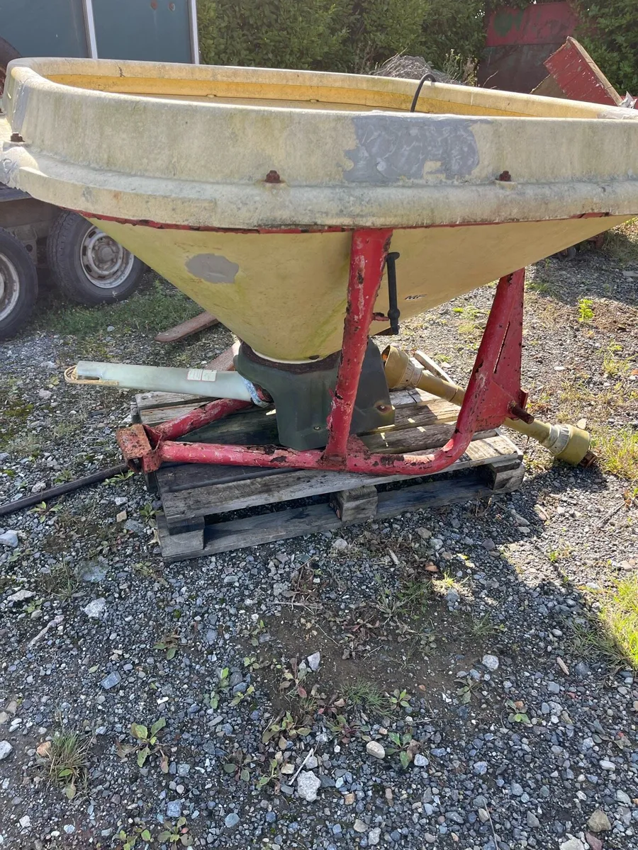 Wag Tail Spreader - Image 2