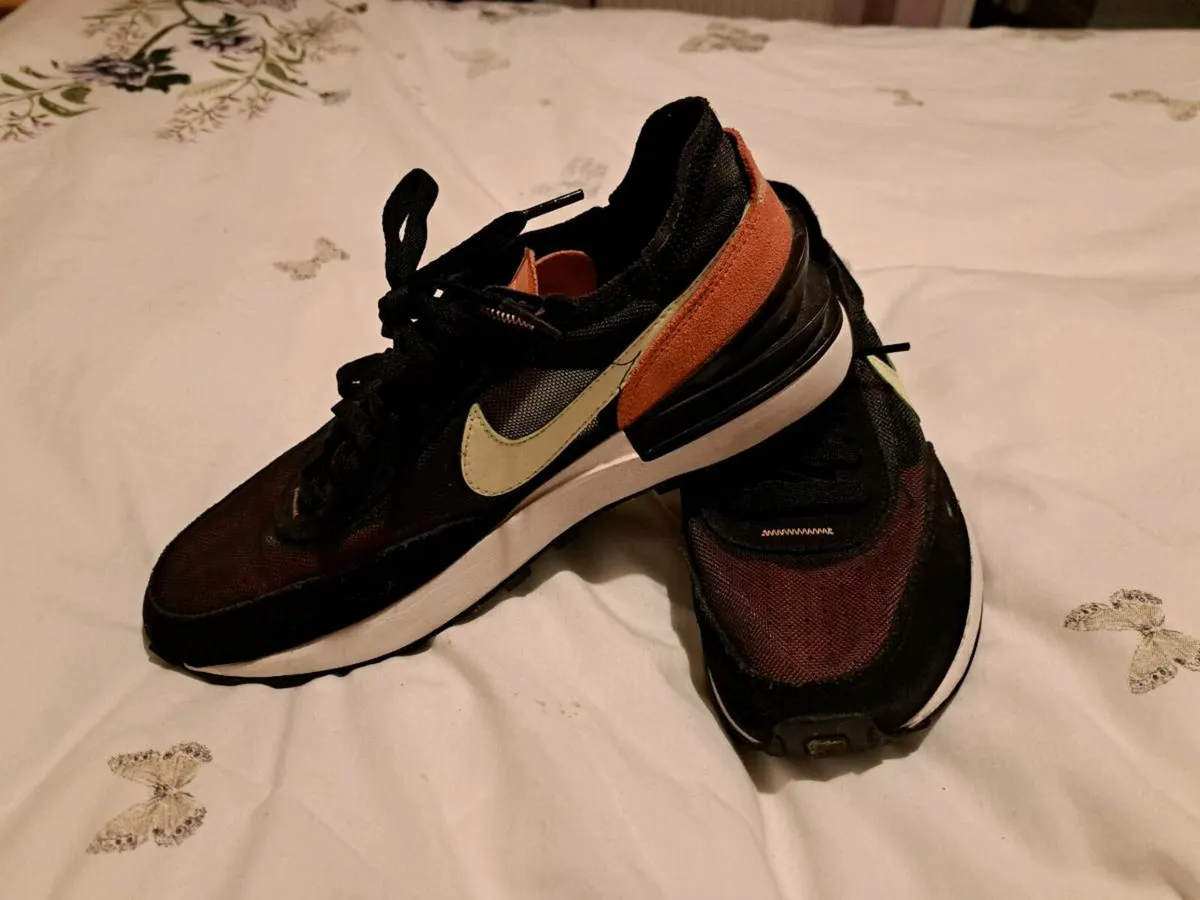 Womens Nike Waffle 1 trainers - Image 1