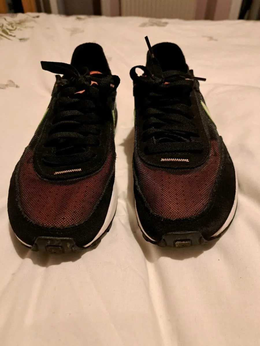Womens Nike Waffle 1 trainers - Image 3