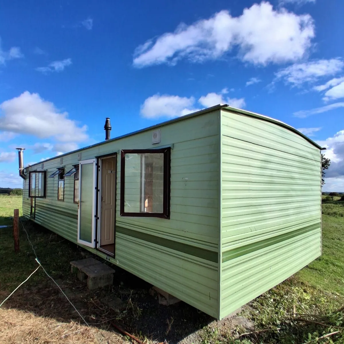 Mobile home - Image 1
