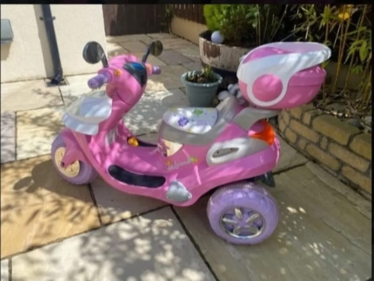 Kids battery powered bike - Image 1