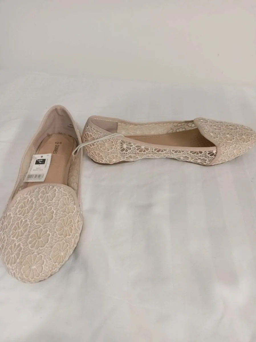 Ladies nude broidery loafers new - Image 1