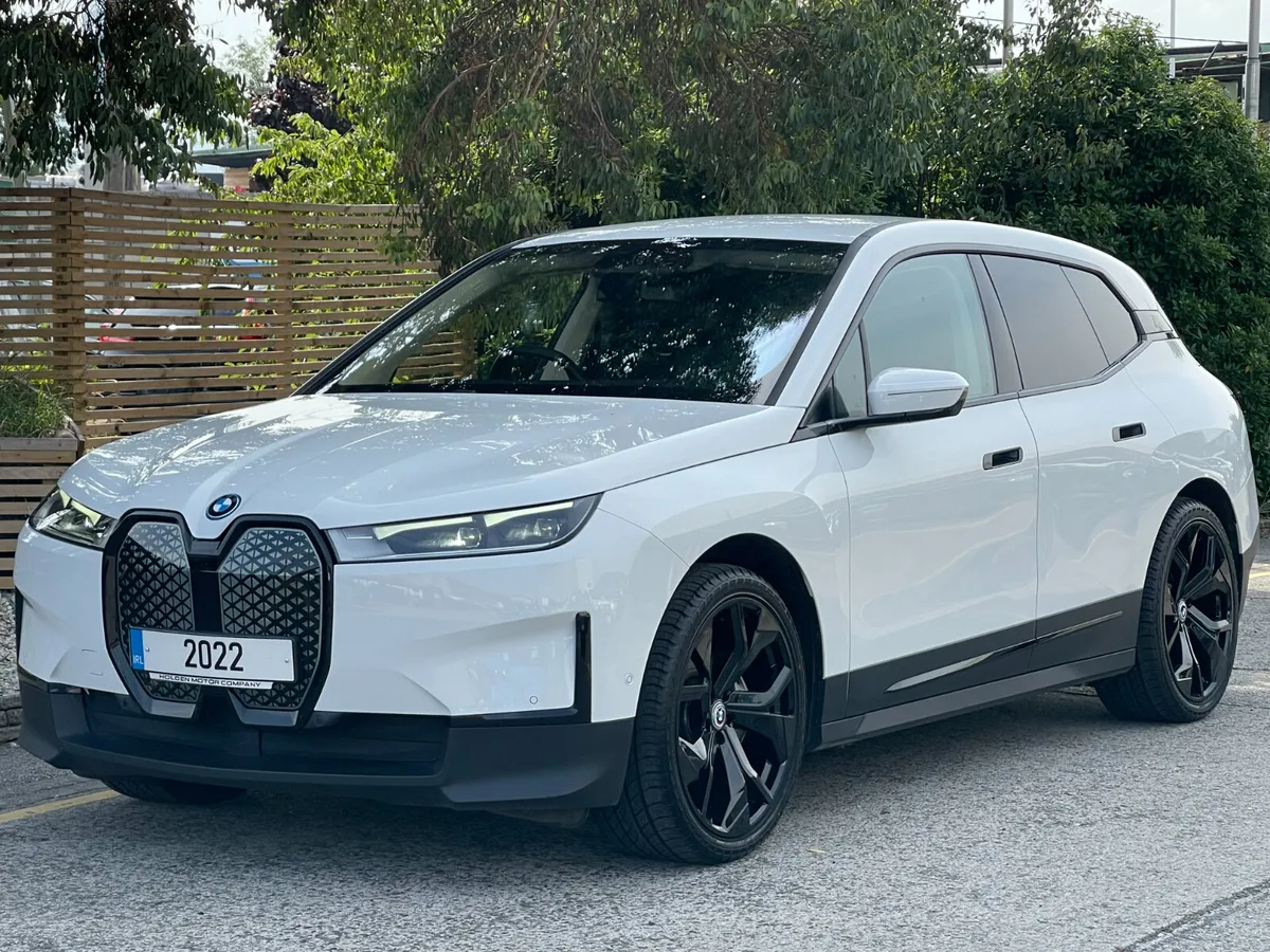 2022 BMW IX XD40 SPORT MODEL - Image 1