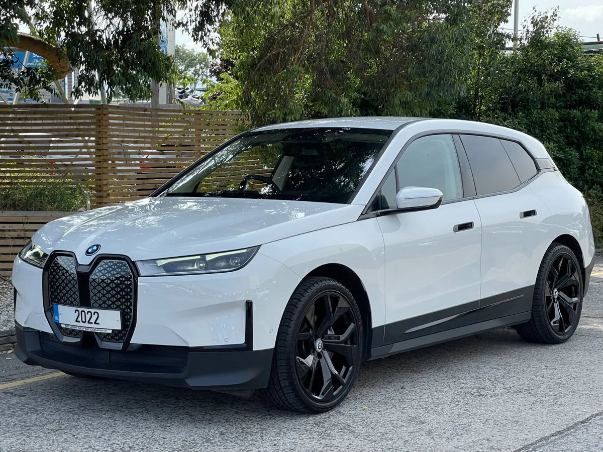 2022 BMW IX XD40 SPORT MODEL - Image 2