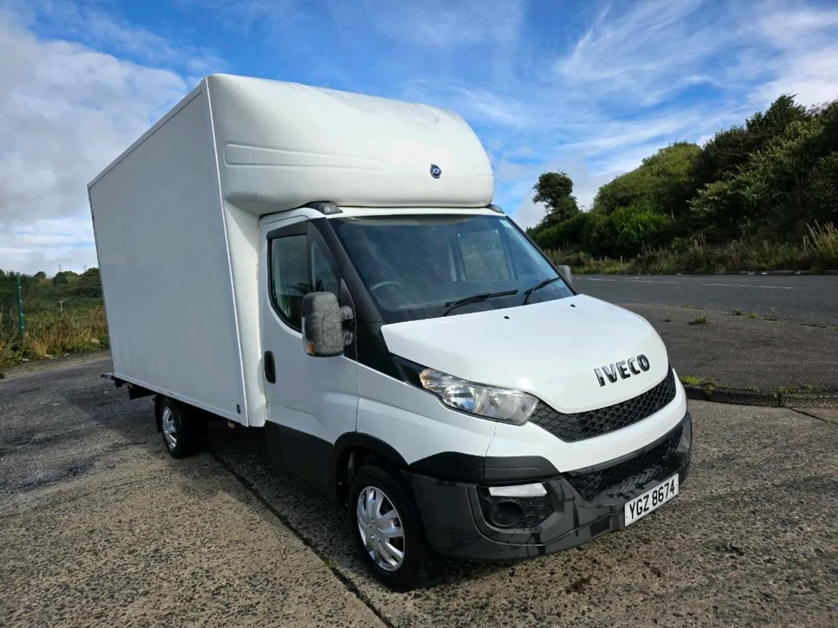 2016 iveco daily luton van - Image 1