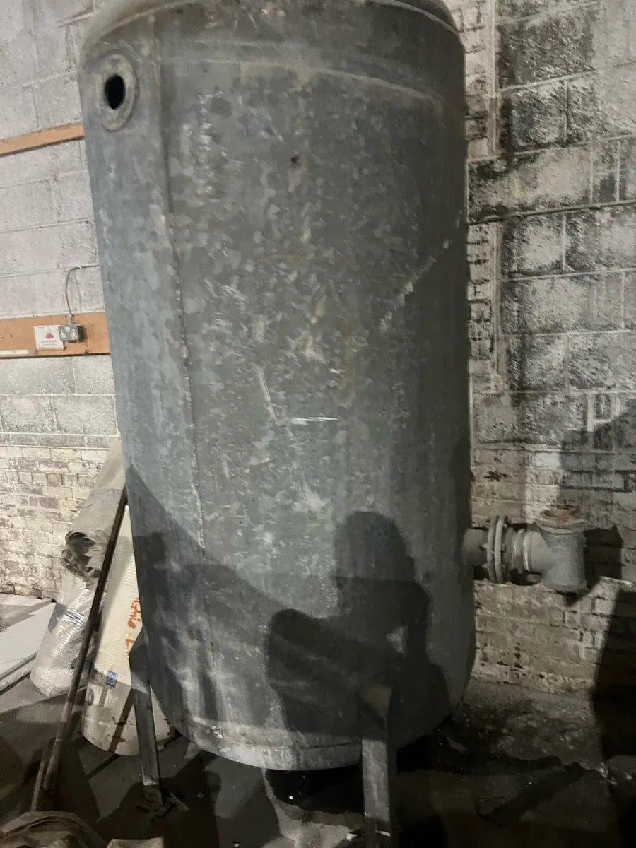 Air compressor tanks - Image 2