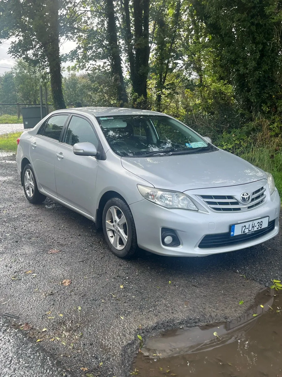 Toyota corolla - Image 1