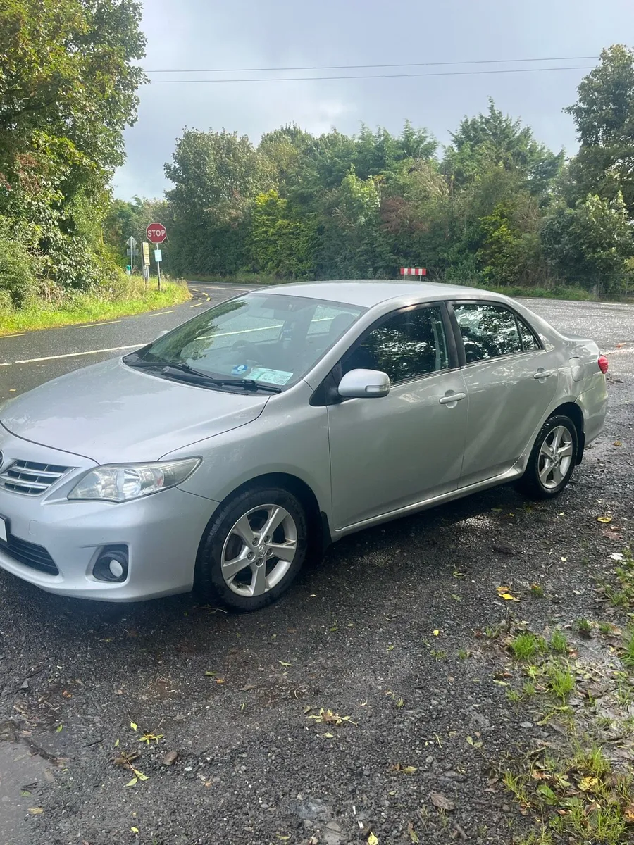Toyota corolla - Image 3