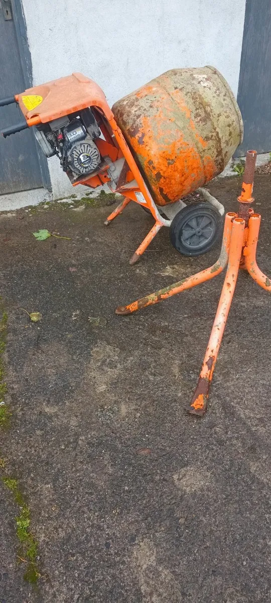Belle mixer petrol engine - Image 1