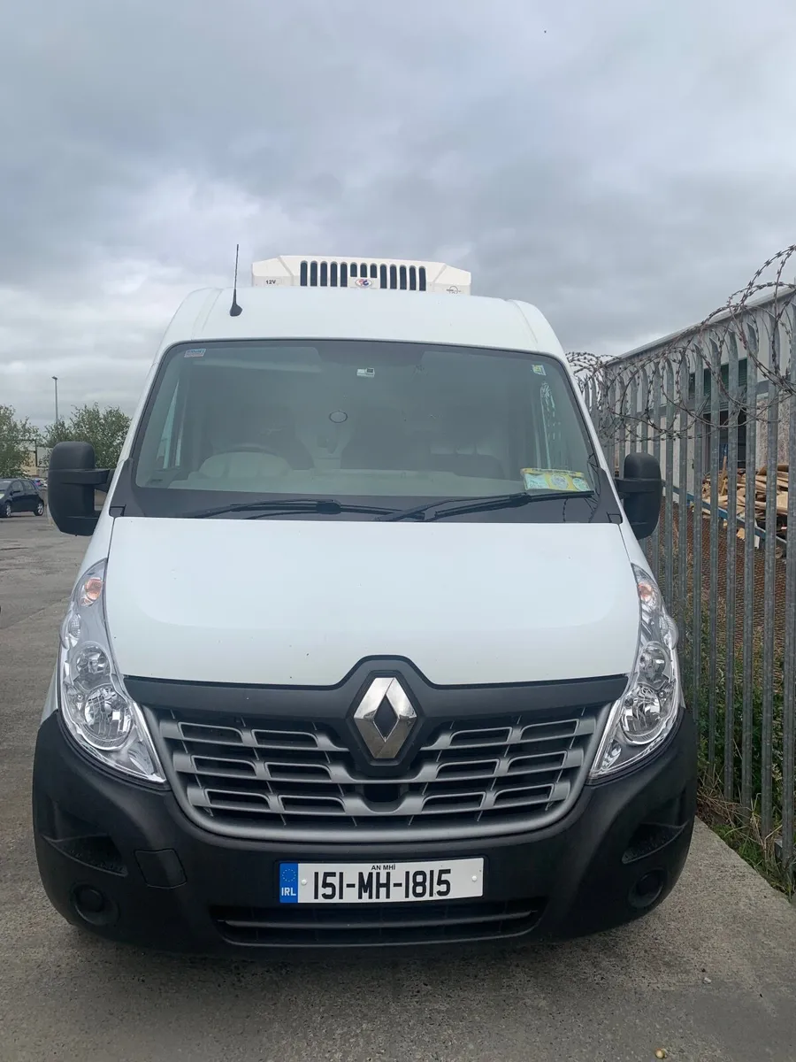 Renault Master 2015 - Image 1
