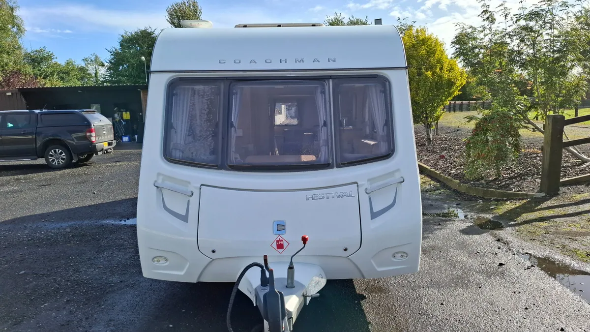 Coachman Festival 570 6 berth caravan - Image 2