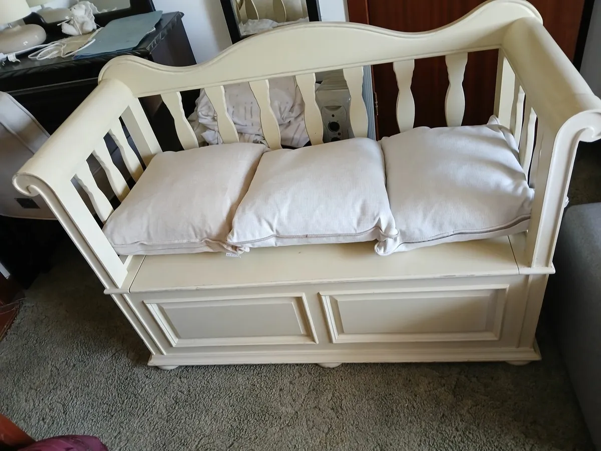 Bench double seat/under storage..delivered - Image 4