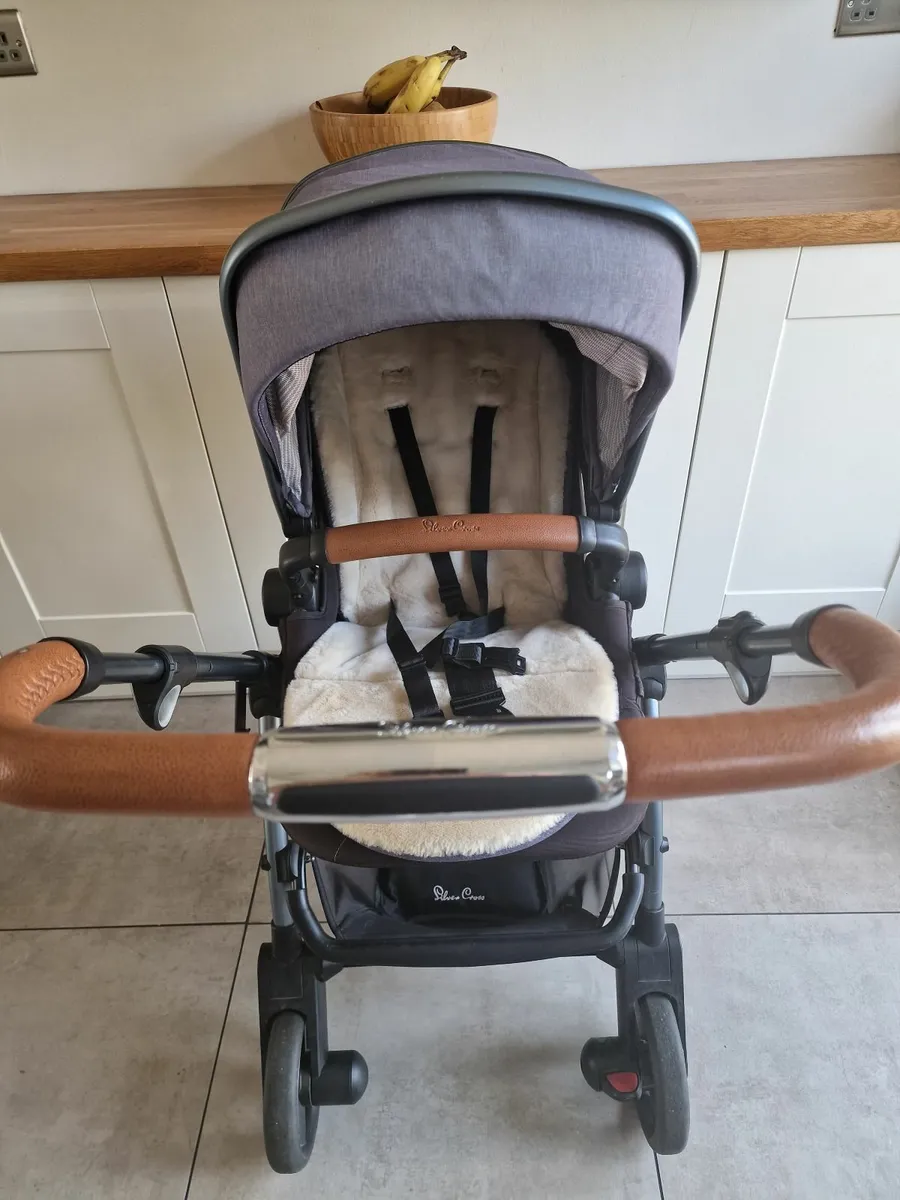 Silver Cross travel system - Image 2