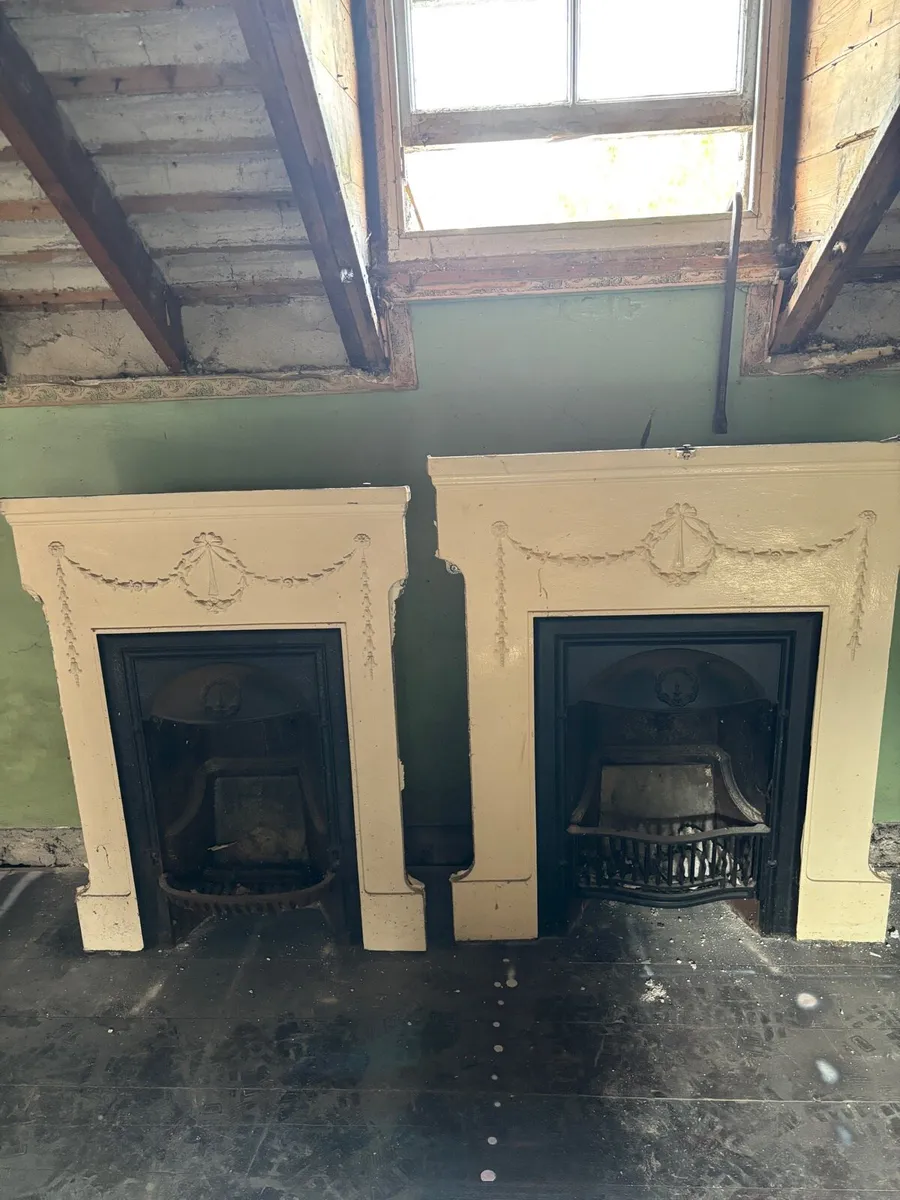 4 Cast Iron Fireplaces - Image 1