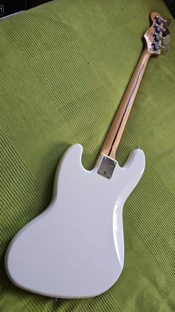 Squier Jazz Bass - Image 4
