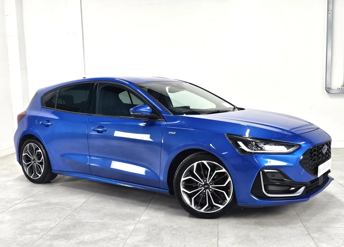 2023 Ford Focus 1.5 TDCi St-Line Vignale Auto - Image 3