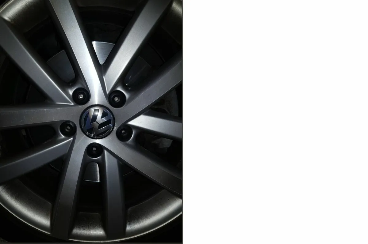 Genuine VW 18’ Vancouver alloys GOLF MK6 GTD - Image 4