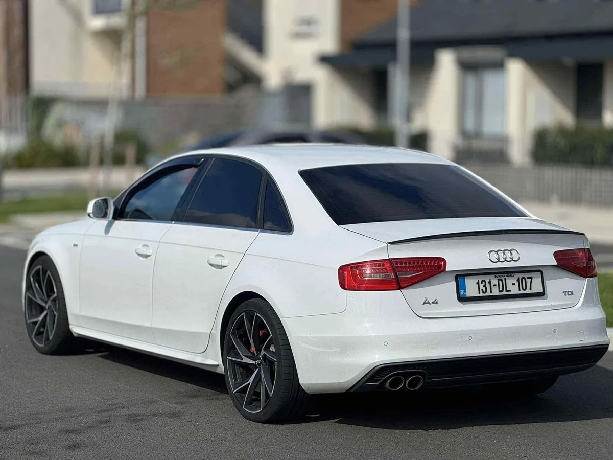 Audi A4 s line black Ed Automatic - Image 4