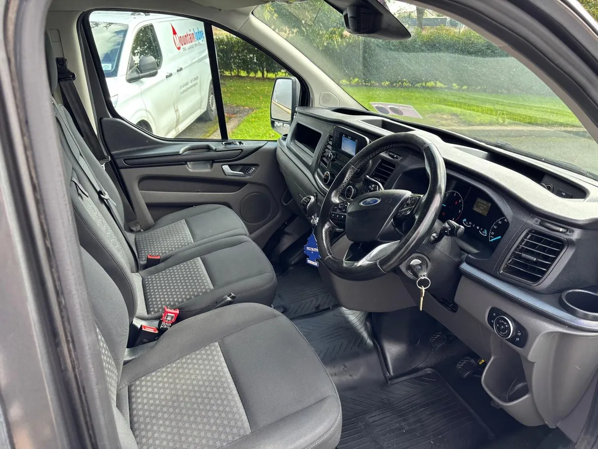 191 Ford Transit Custom Trend - Image 3