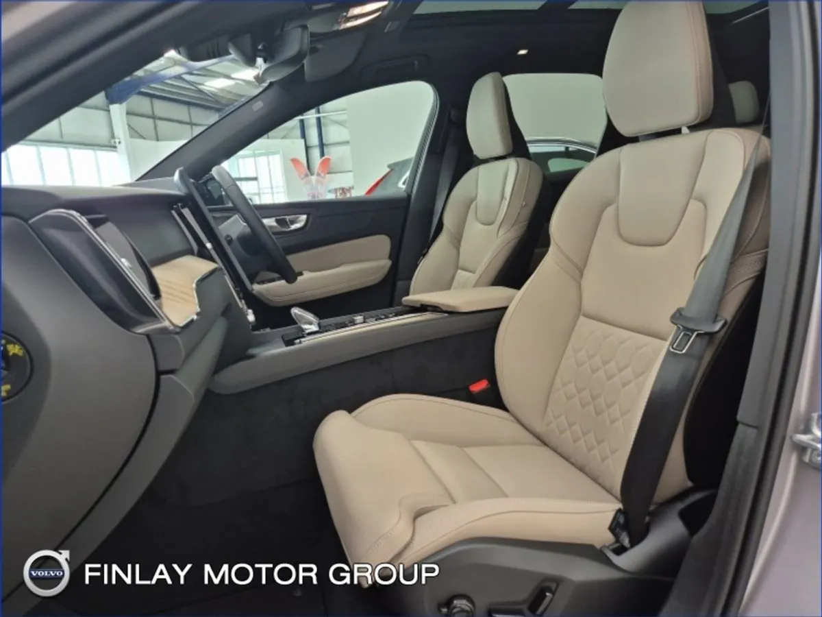 Volvo XC60 T6 AWD Phev Plus Bright - Image 4