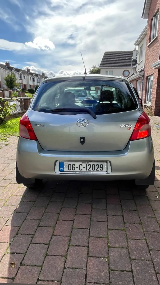 Car - Image 2