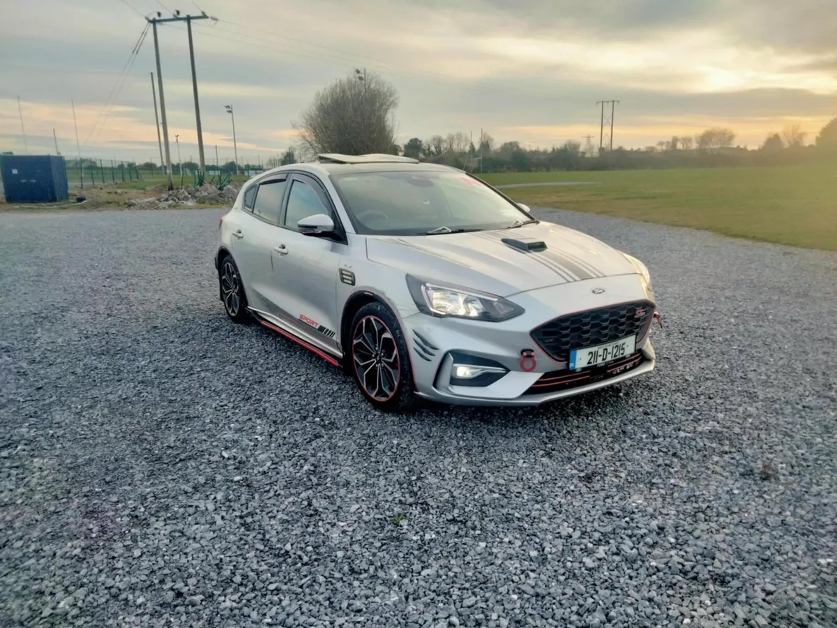 FORD FOCUS 211' DIESEL (ST-LINE SPORT) - Image 1