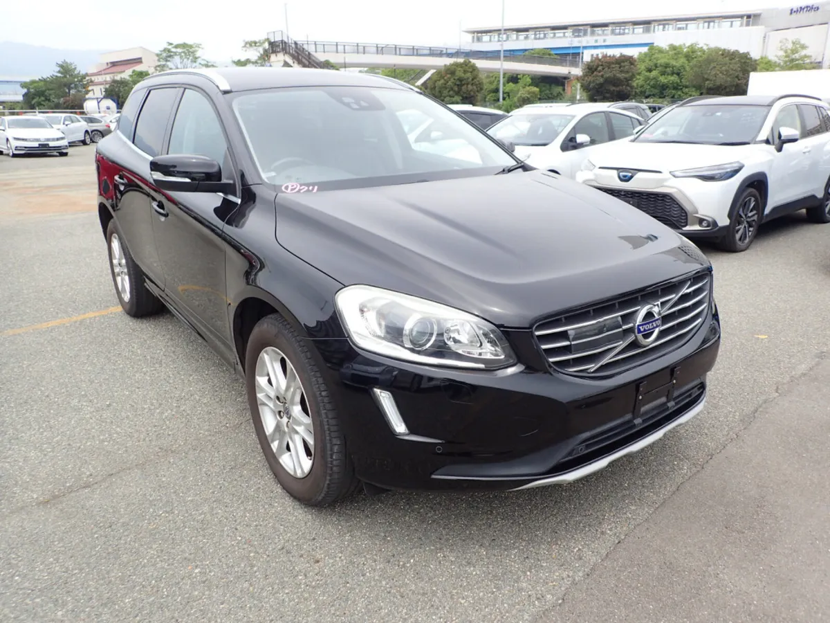 Volvo XC60 2.0D4 SE LUXURY EDITION 5DR ESATE AUTOM - Image 1
